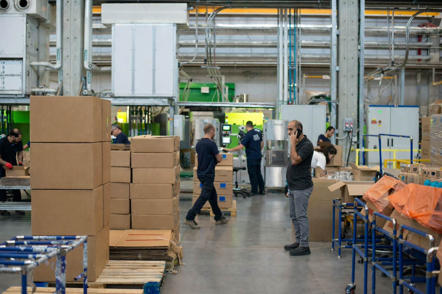 Manufacturing teams executing production and material flow with real-time operational visibility.